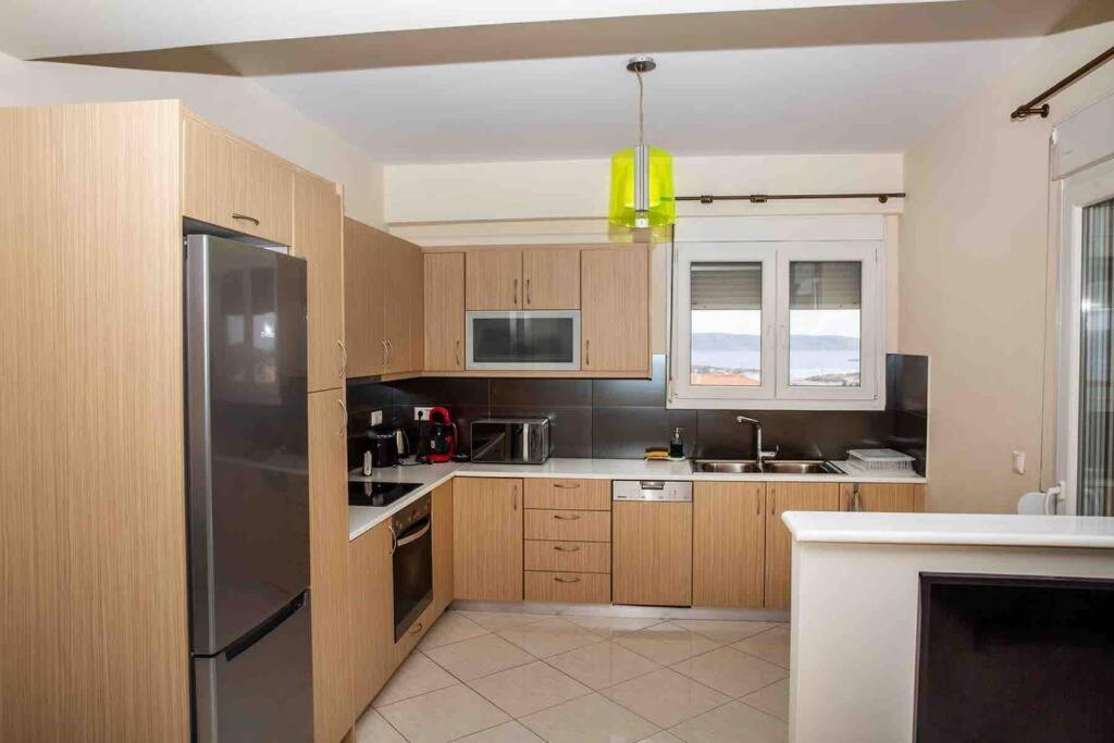 Lavrio Seaview 2Bdr Apt 4 Min Dive From The Sea 外观 照片